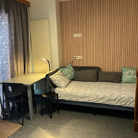 Apartment Dame Cerise *